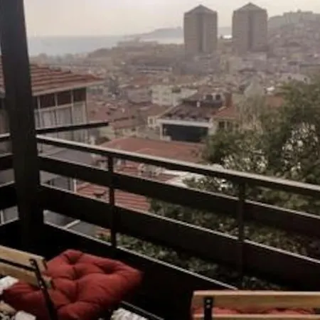2+1 With Sea View In Location In Besiktas Κωνσταντινούπολη